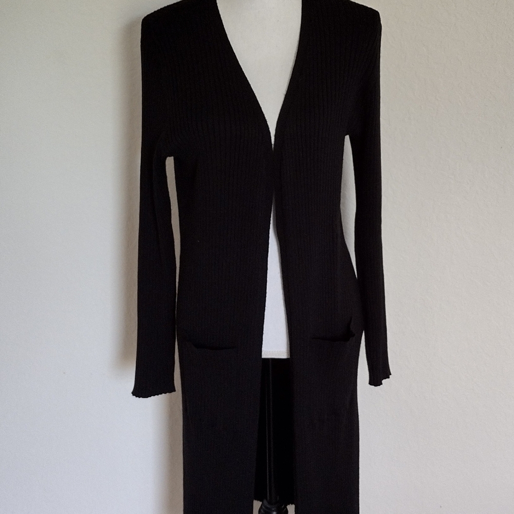 - UNITED STATES SWEATERS-  BLACKWOMEN'S   SIZE : L